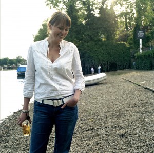 Keeley Hawes at her favourite pub 4